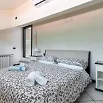Ca Mea Sul Porto Di Oneglia Appartement *