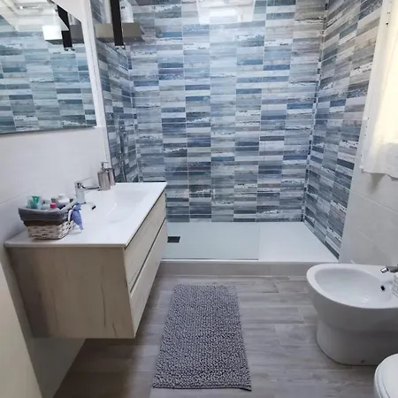 Ca Mea Sul Porto Di Oneglia אימפריה
