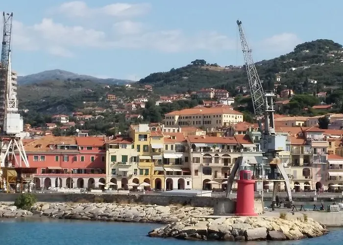 Ca Mea Sul Porto Di Oneglia Apartment *